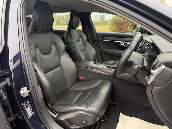 Used Volvo V90 Cross Country 2019 for sale - 73417024: Photo 24
