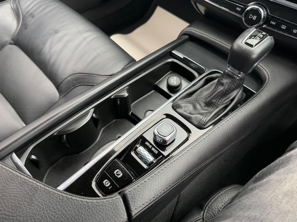 Used Volvo V90 Cross Country 2019 for sale - 73417024: Photo 41