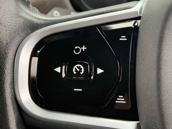 Used Volvo V90 Cross Country 2019 for sale - 73417024: Photo 43