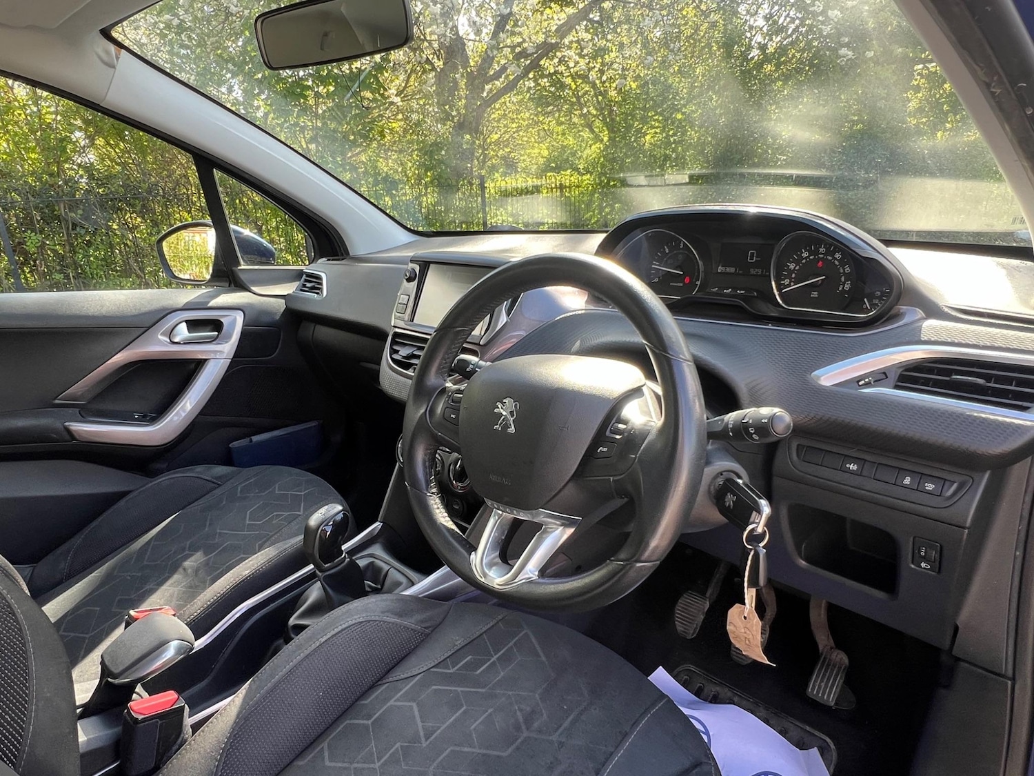 Used Peugeot 2008 2014 for sale - 76152258: Photo 6