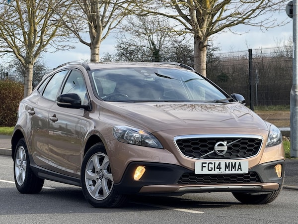 Used Volvo V40 Cross Country 2014 for sale - 73349178: Photo 1