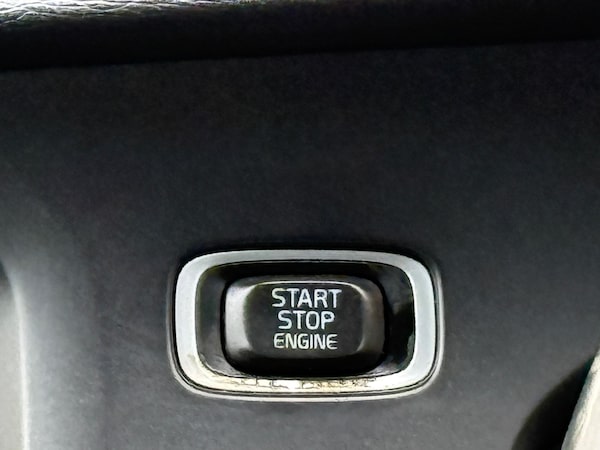 Used Volvo V40 Cross Country 2014 for sale - 73349178: Photo 20