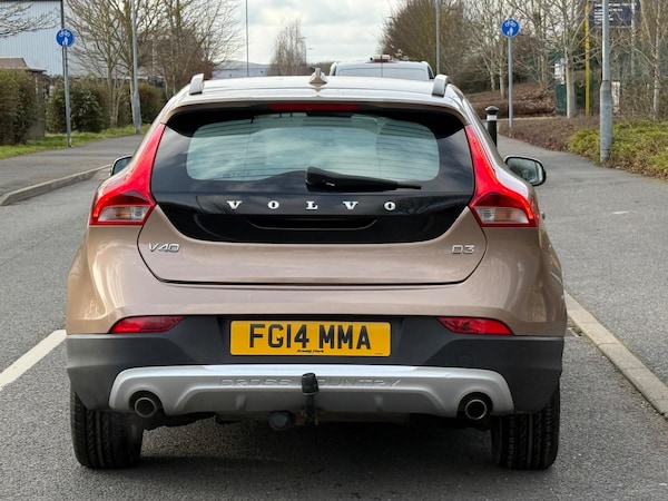 Used Volvo V40 Cross Country 2014 for sale - 73349178: Photo 6