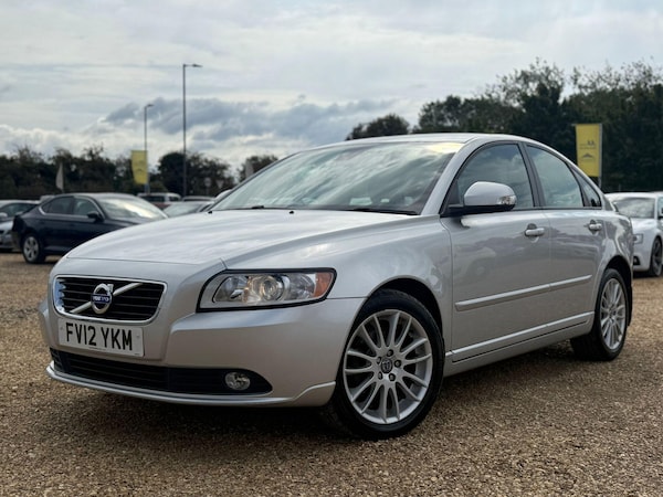 Used Volvo S40 2012 for sale - 75333603: Photo 2