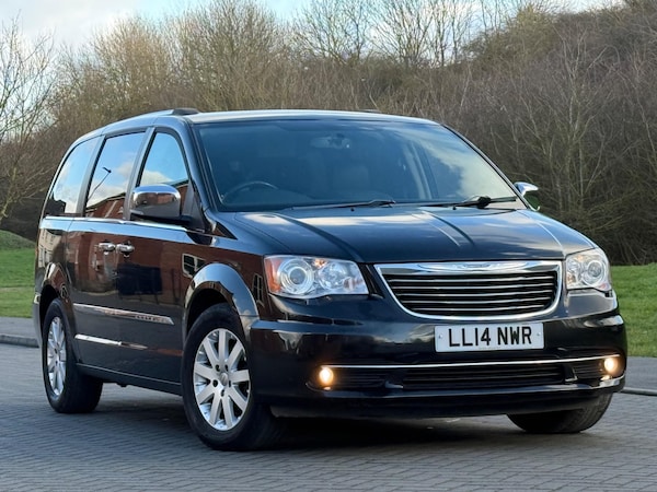 Used Chrysler Grand Voyager 2014 for sale - 73540406: Photo 1