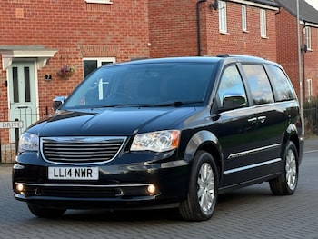 Used Chrysler Grand Voyager 2014 for sale - 73540406: Photo