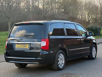 Used Chrysler Grand Voyager 2014 for sale - 73540406: Photo