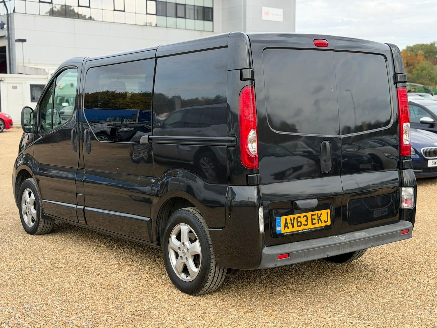 Used Vauxhall Vivaro 2014 for sale - 76855730: Photo 8