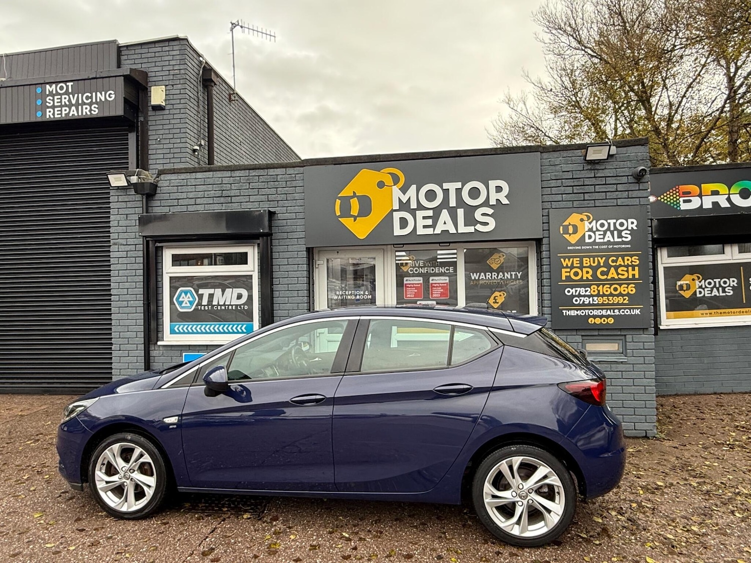 Used Vauxhall Astra 2017 for sale - 77203140: Photo 10