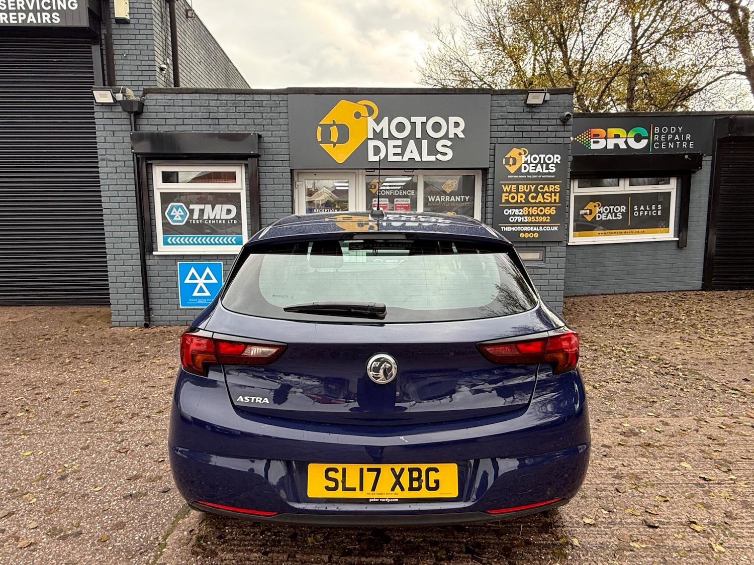 Used Vauxhall Astra 2017 for sale - 77203140: Photo 11