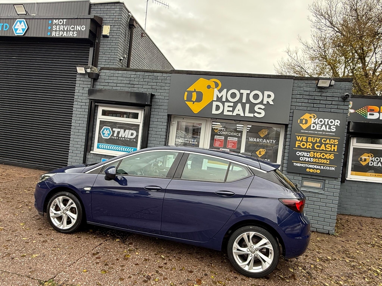 Used Vauxhall Astra 2017 for sale - 77203140: Photo 9