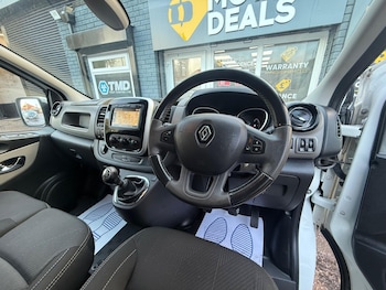 Used Renault Trafic 2019 for sale - 77015536: Photo