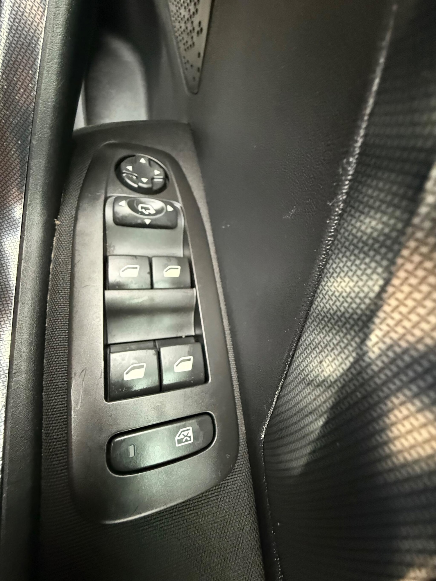 Used Peugeot 2008 for sale - 77242449: Photo 27