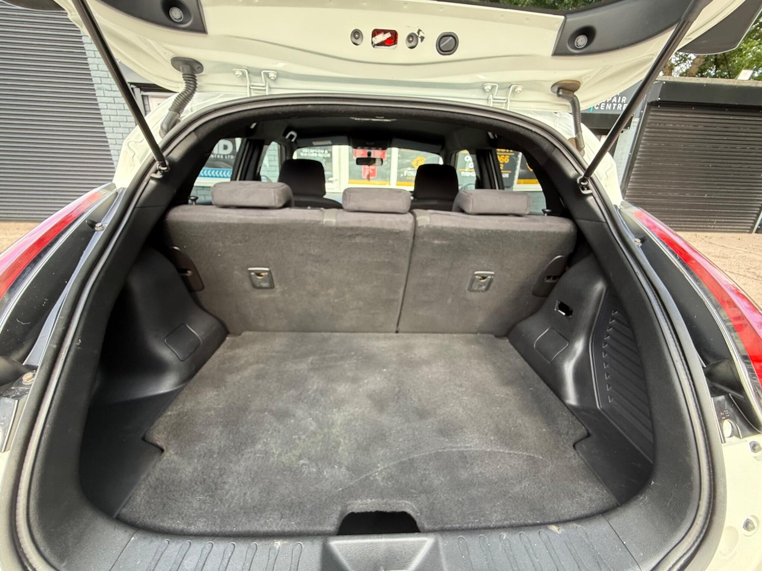 Used Nissan Juke 2015 for sale - 76513451: Photo 30