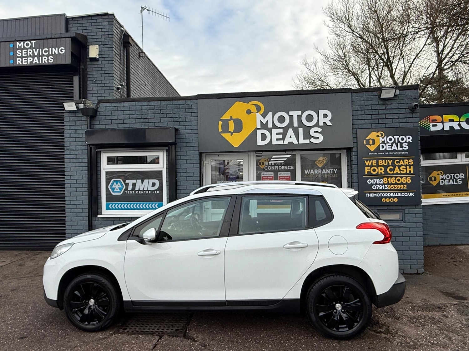 Used Peugeot 2008 2014 for sale - 77253943: Photo 11