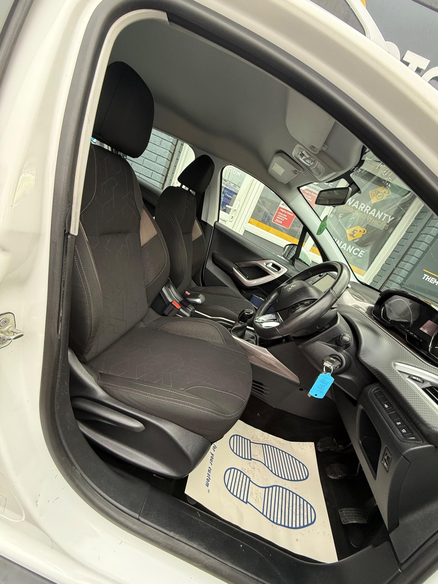 Used Peugeot 2008 2014 for sale - 77253943: Photo 15