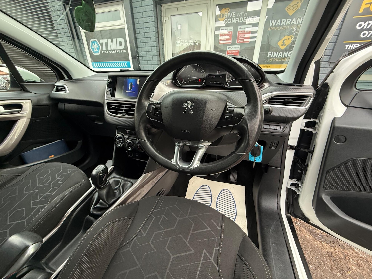 Used Peugeot 2008 2014 for sale - 77253943: Photo 23