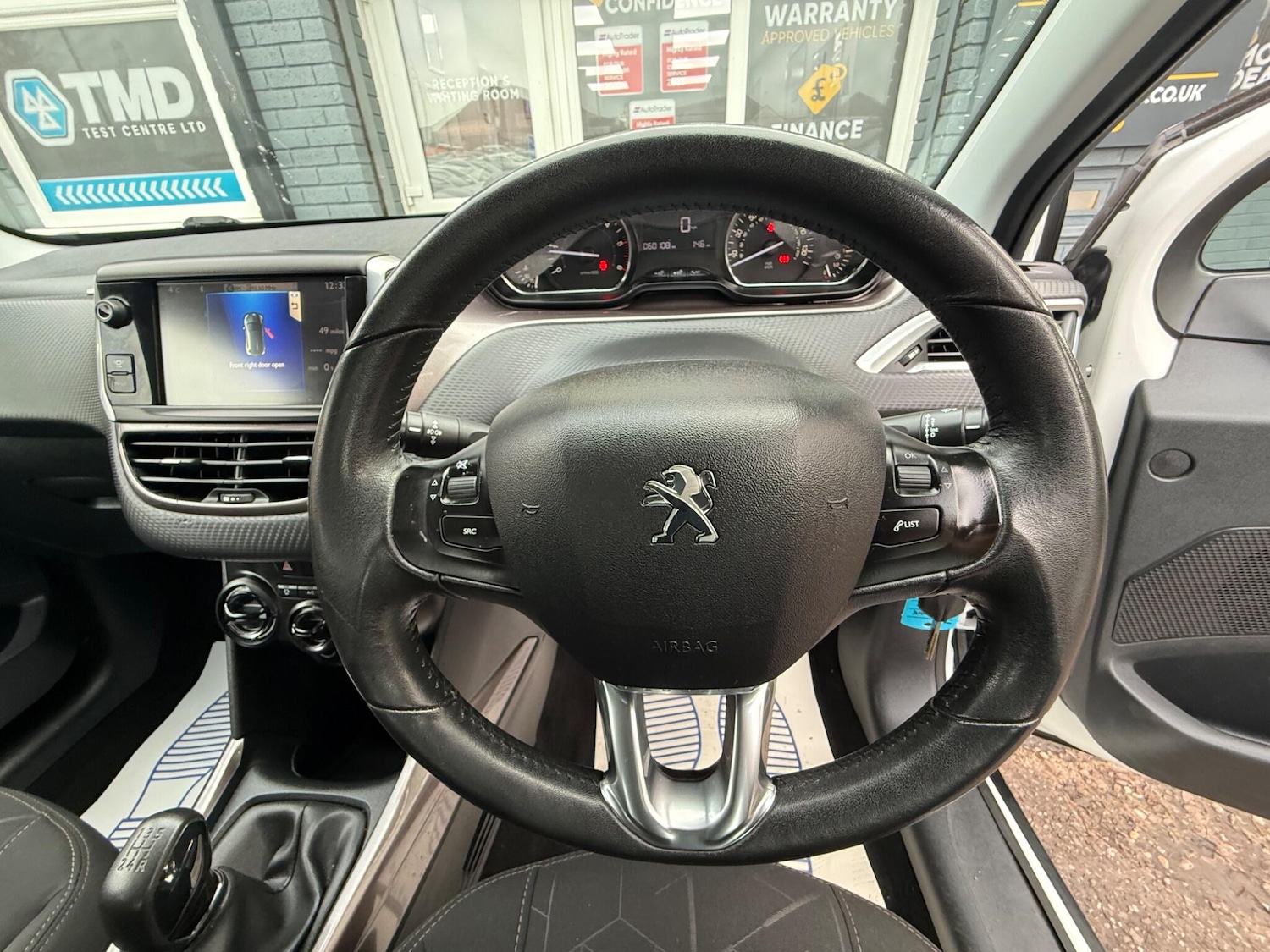 Used Peugeot 2008 2014 for sale - 77253943: Photo 24