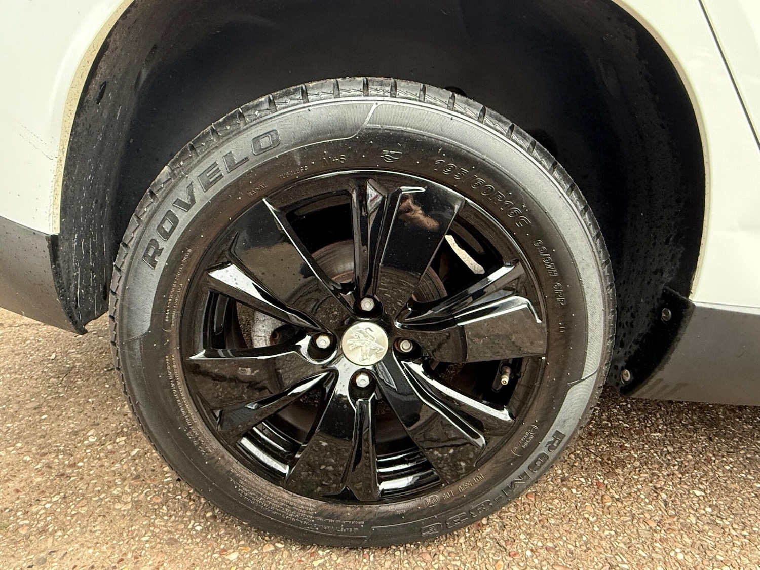 Used Peugeot 2008 2014 for sale - 77253943: Photo 30