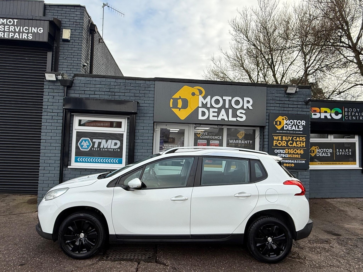 Used Peugeot 2008 2014 for sale - 77253943: Photo 9