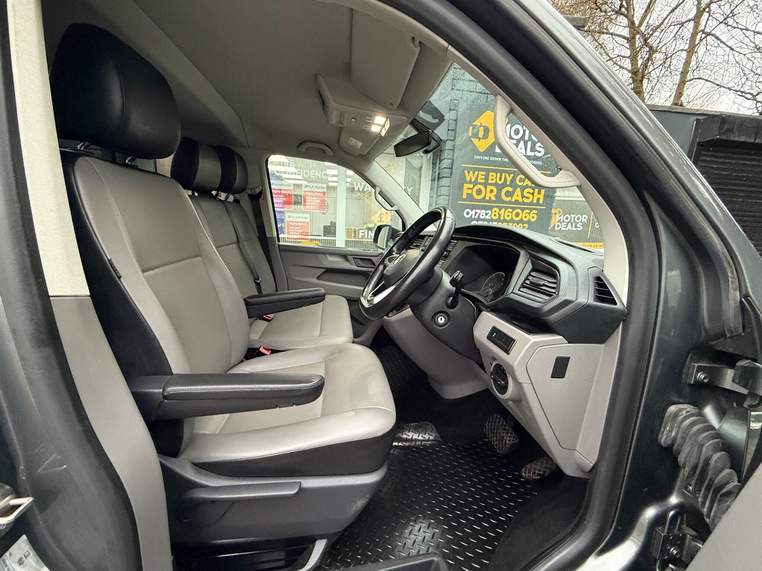 Used Volkswagen Transporter Shuttle 2020 for sale - 76899118: Photo 16