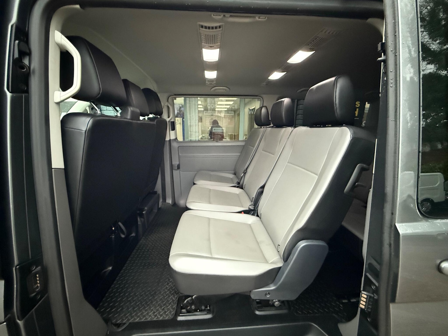 Used Volkswagen Transporter Shuttle 2020 for sale - 76899118: Photo 19