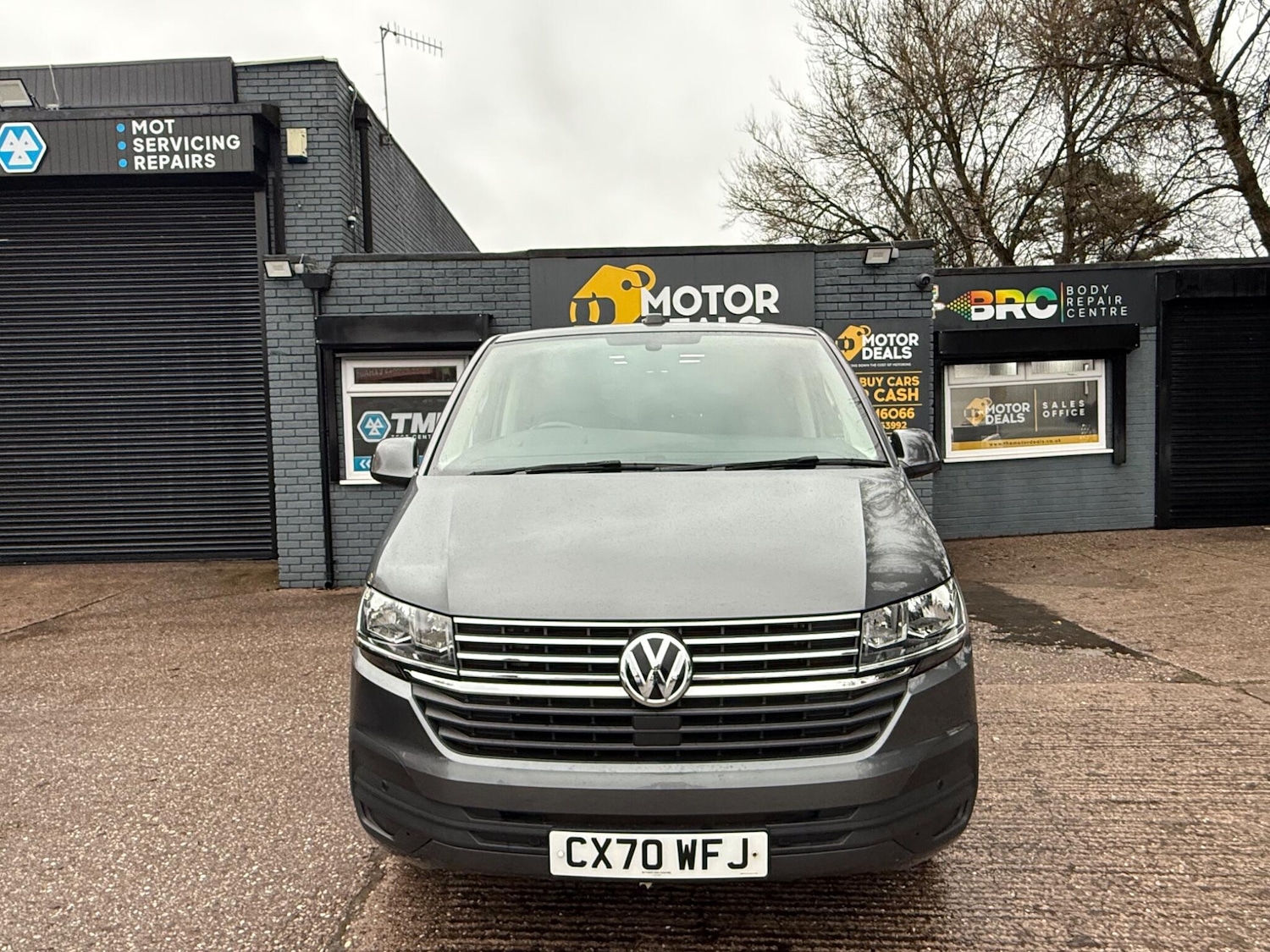 Used Volkswagen Transporter Shuttle 2020 for sale - 76899118: Photo 2