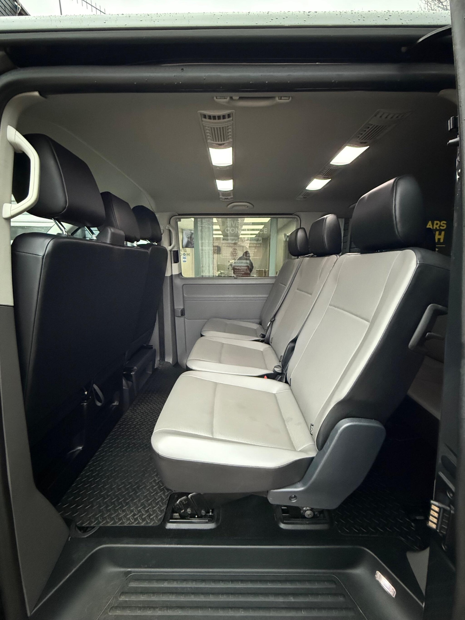 Used Volkswagen Transporter Shuttle 2020 for sale - 76899118: Photo 20