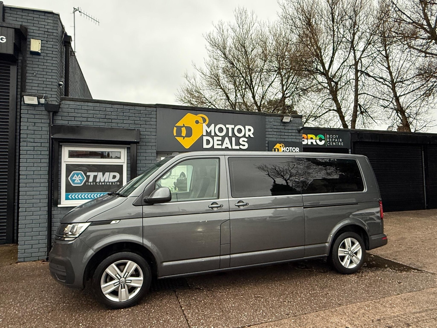 Used Volkswagen Transporter Shuttle 2020 for sale - 76899118: Photo 3