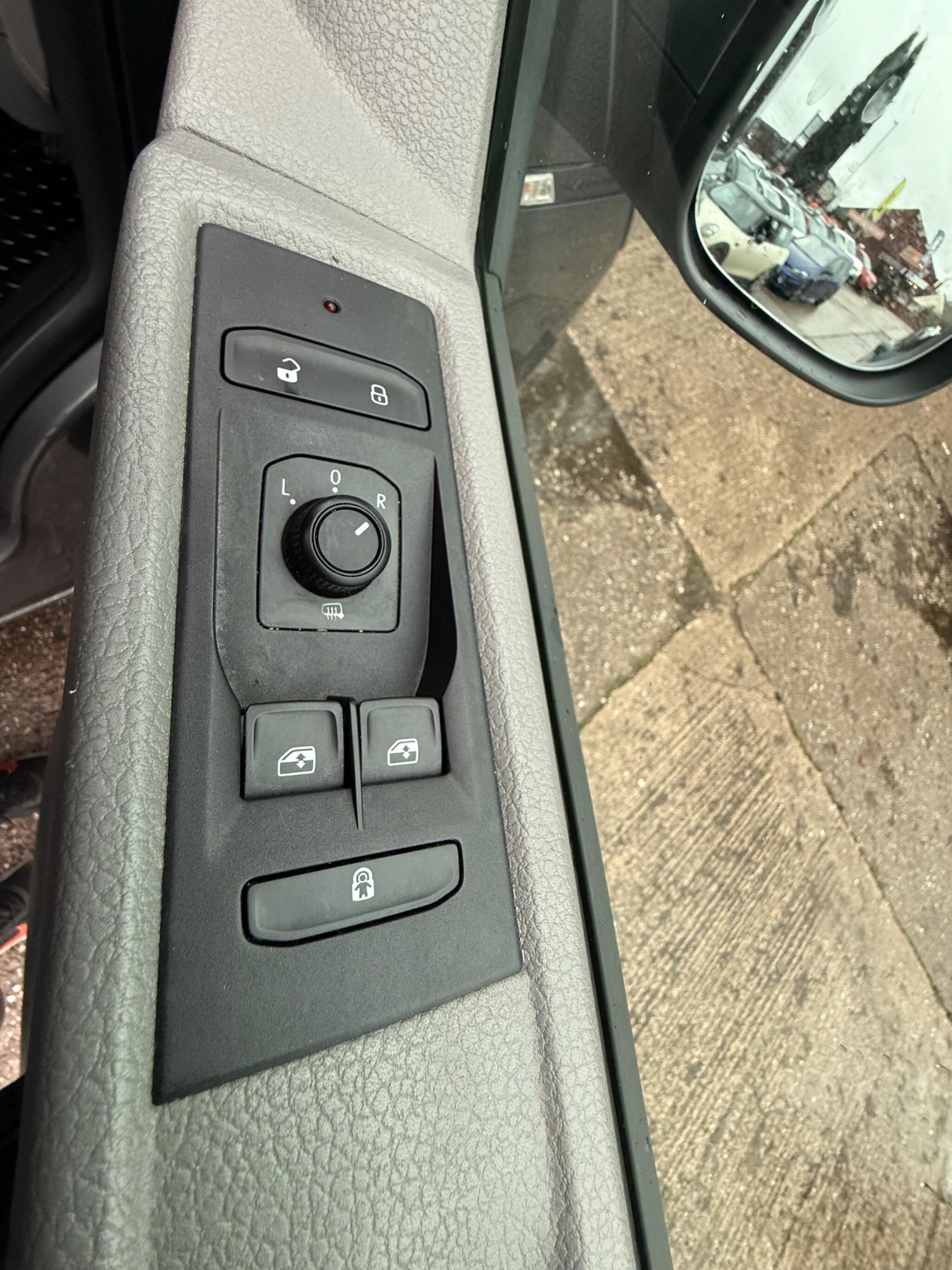 Used Volkswagen Transporter Shuttle 2020 for sale - 76899118: Photo 30