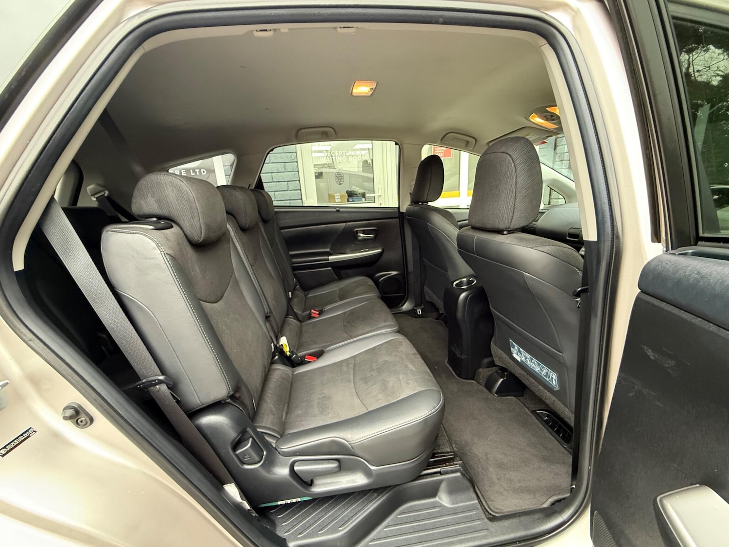 Used Toyota Prius+ 2020 for sale - 76753228: Photo 18