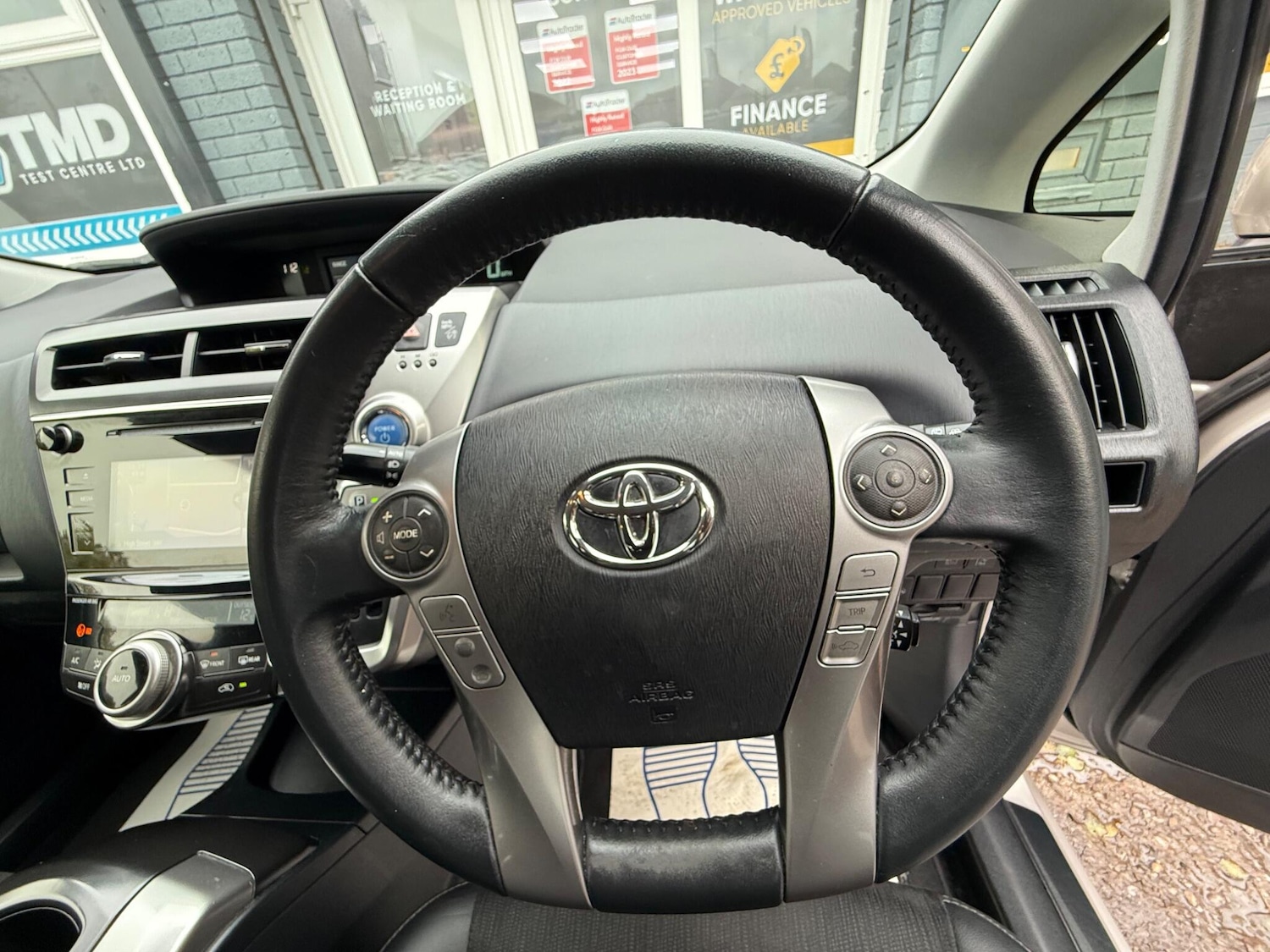 Used Toyota Prius+ 2020 for sale - 76753228: Photo 23