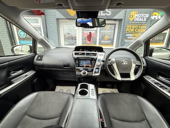 Used Toyota Prius+ 2020 for sale - 76753228: Photo