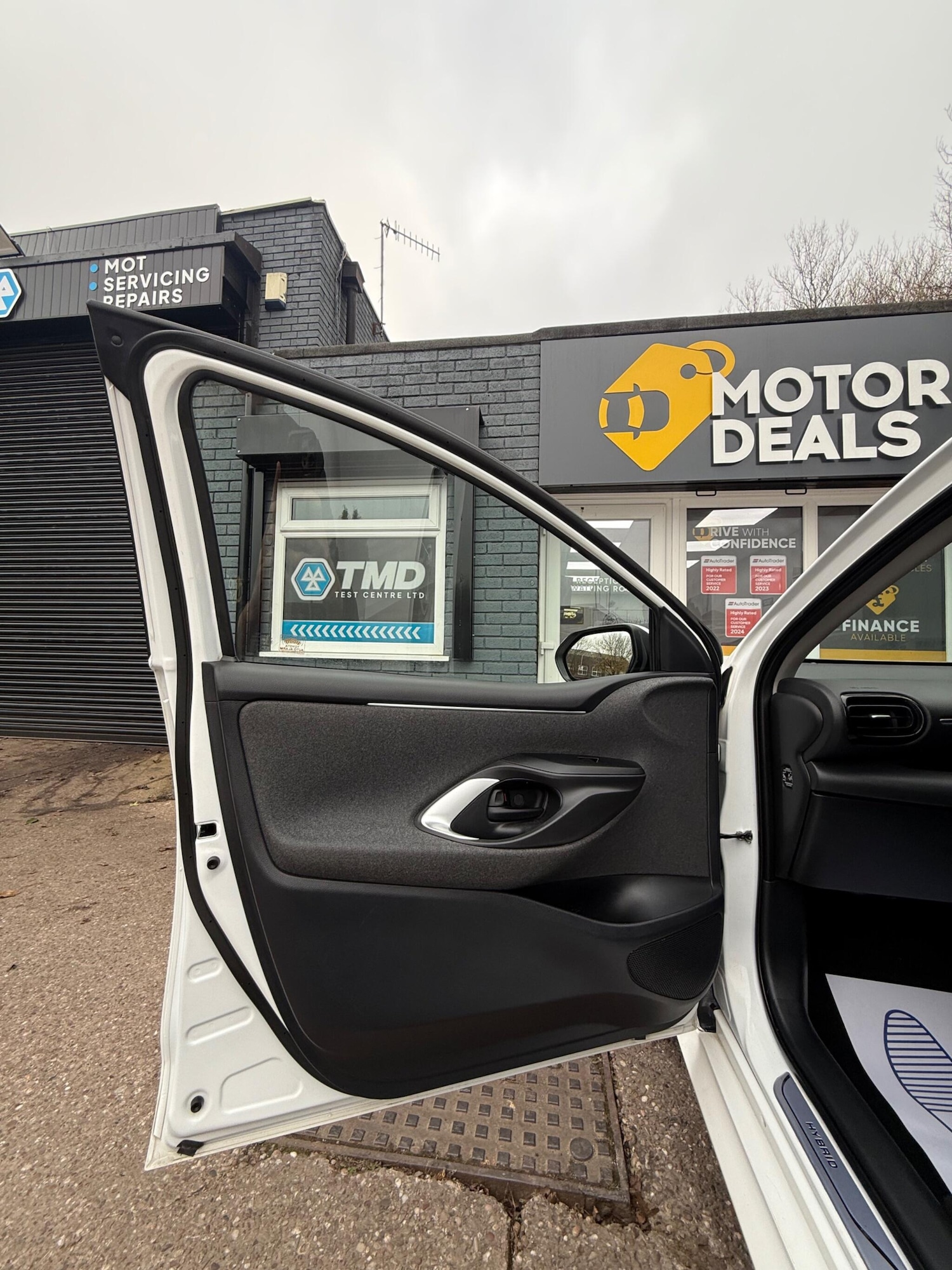 Used Toyota Yaris 2020 for sale - 77082105: Photo 12