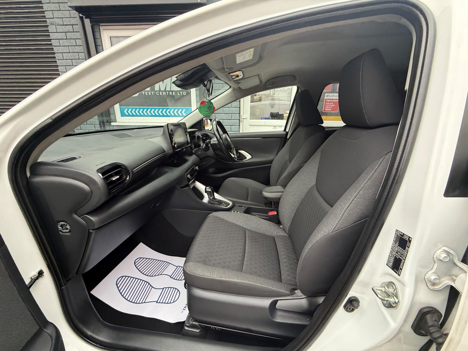 Used Toyota Yaris 2020 for sale - 77082105: Photo 16