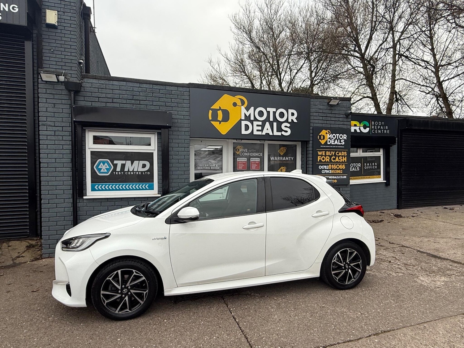 Used Toyota Yaris 2020 for sale - 77082105: Photo 2