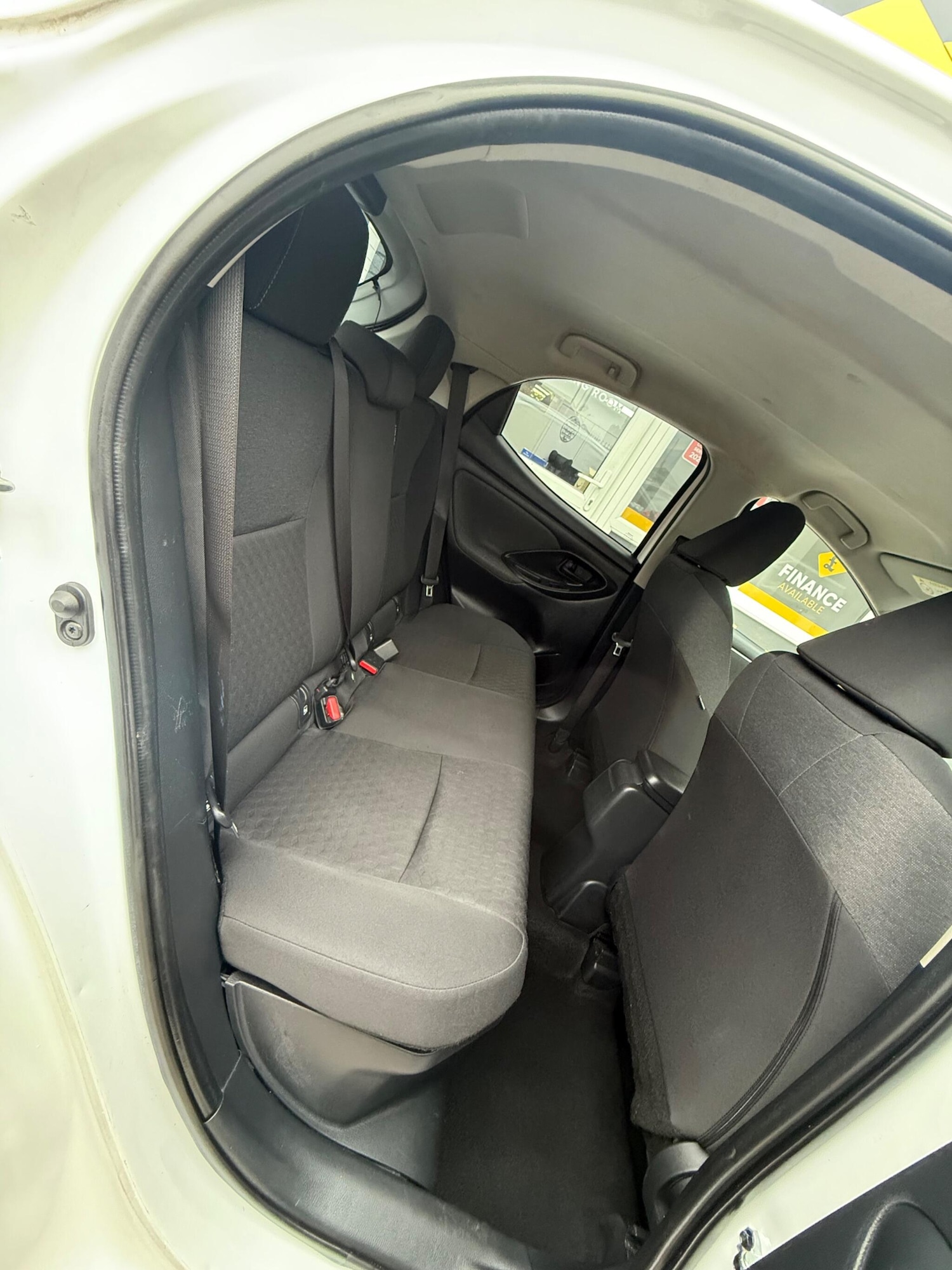 Used Toyota Yaris 2020 for sale - 77082105: Photo 20