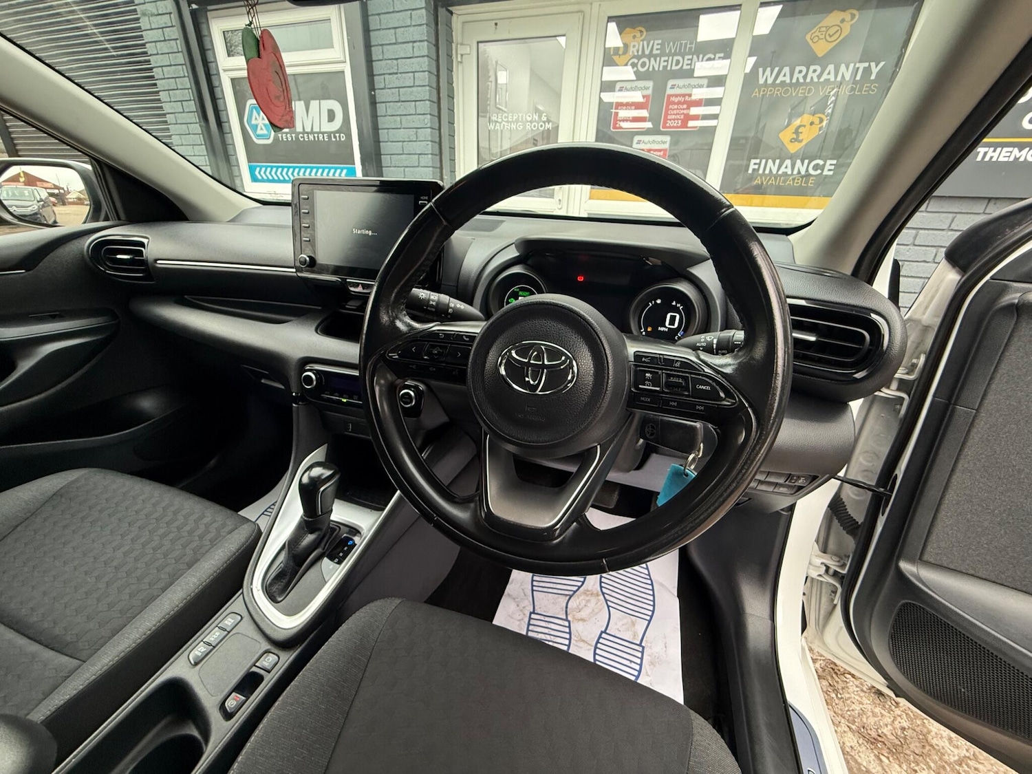 Used Toyota Yaris 2020 for sale - 77082105: Photo 22