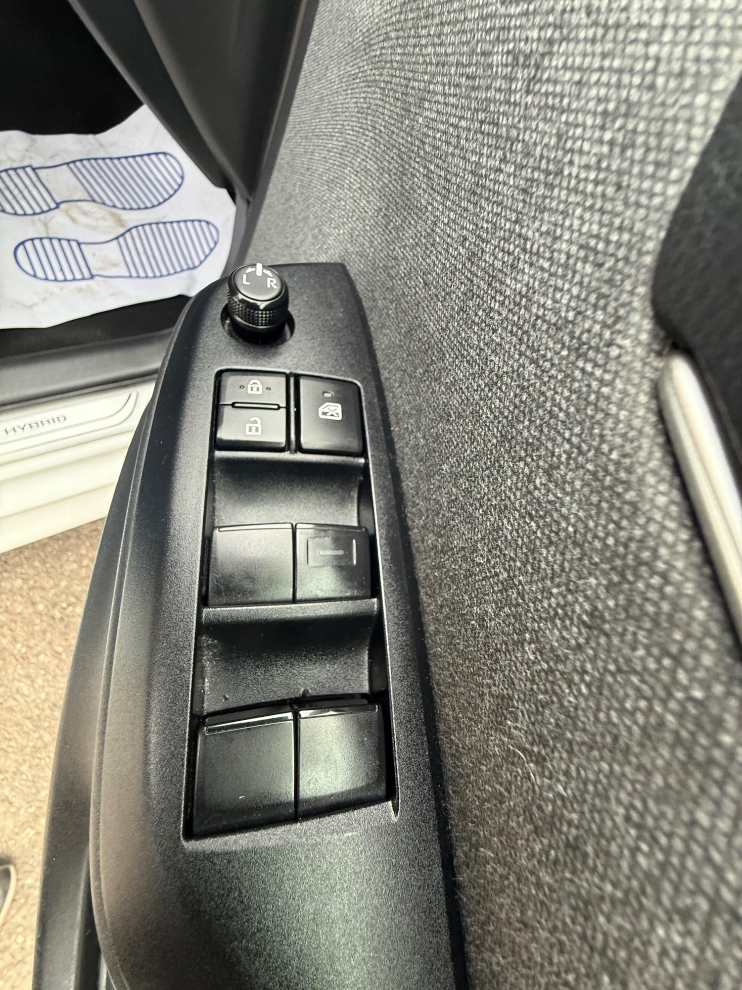 Used Toyota Yaris 2020 for sale - 77082105: Photo 24