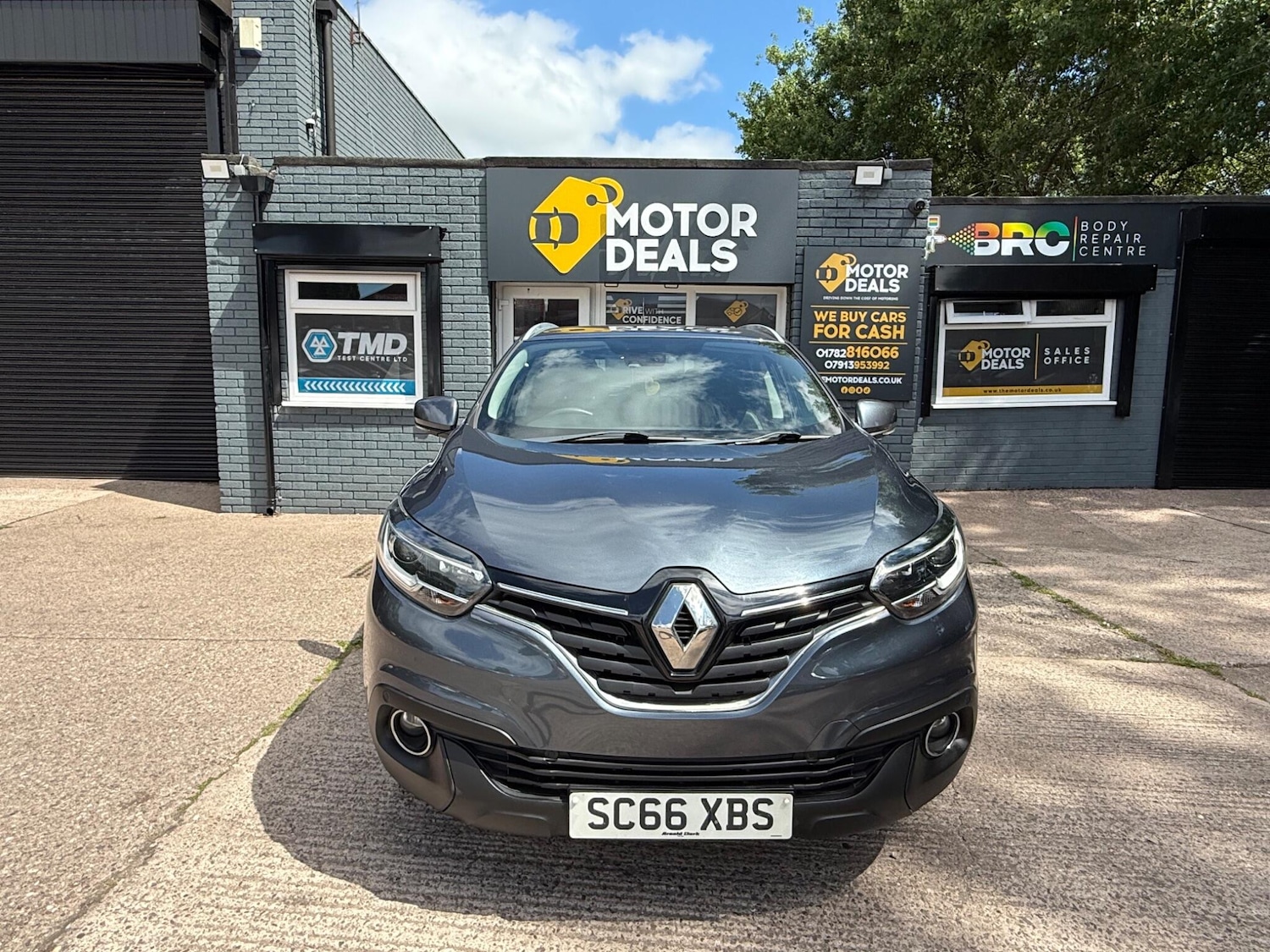 Used Renault Kadjar 2017 for sale - 76771654: Photo 2