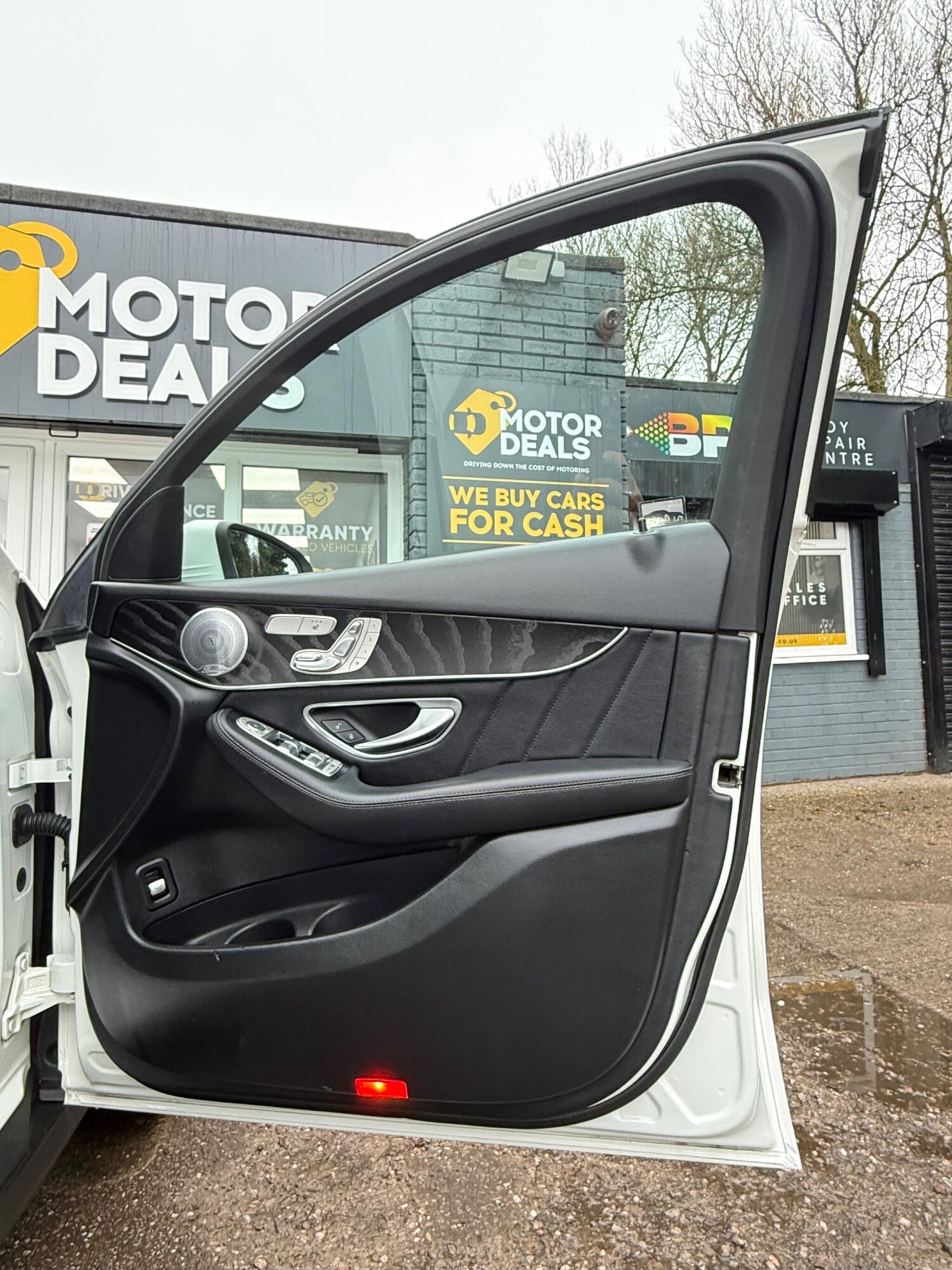 Used Mercedes-Benz GLC 2017 for sale - 77439981: Photo 13