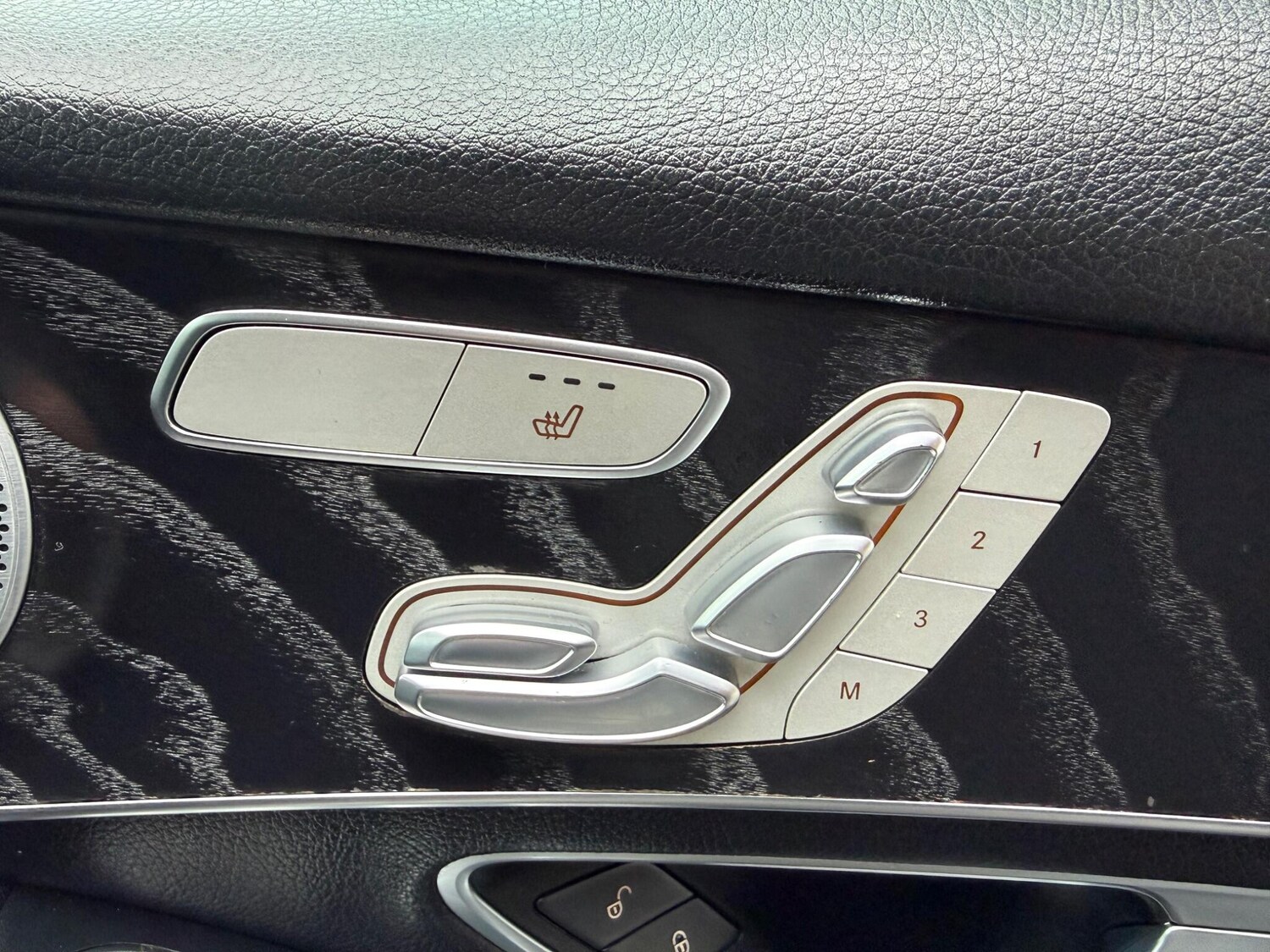 Used Mercedes-Benz GLC 2017 for sale - 77439981: Photo 25