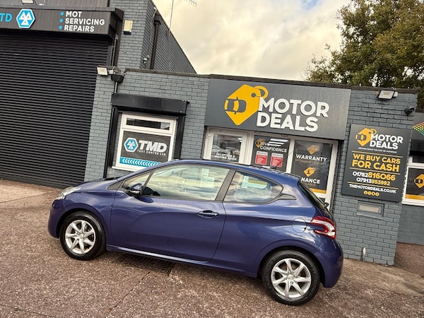 Used Peugeot 208 2014 for sale - 76189887: Photo 10