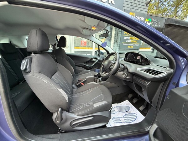 Used Peugeot 208 2014 for sale - 76189887: Photo 15