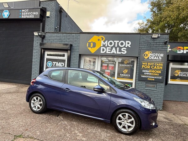 Used Peugeot 208 2014 for sale - 76189887: Photo 1