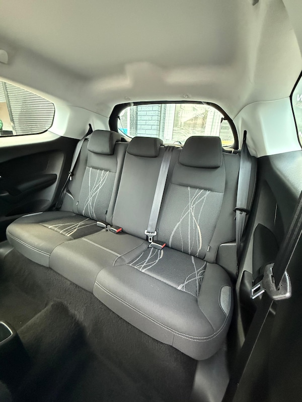 Used Peugeot 208 2014 for sale - 76189887: Photo 20