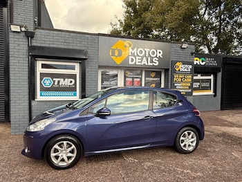 Used Peugeot 208 2014 for sale - 76189887: Photo 3