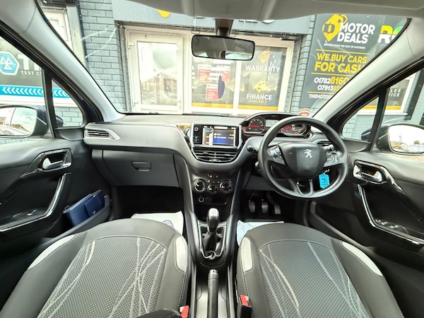 Used Peugeot 208 2014 for sale - 76189887: Photo 4