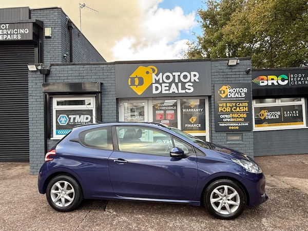 Used Peugeot 208 2014 for sale - 76189887: Photo 5
