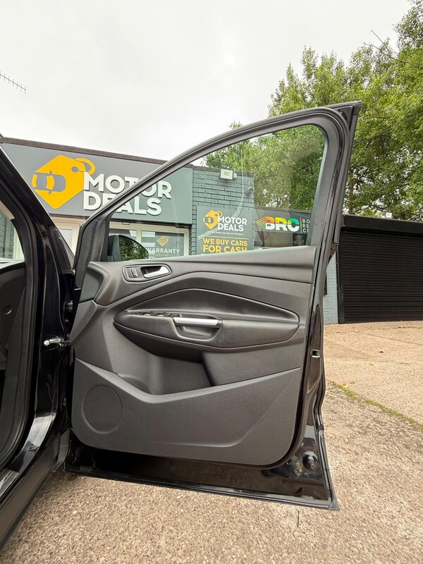 Used Ford Kuga 2015 for sale - 75094126: Photo 14